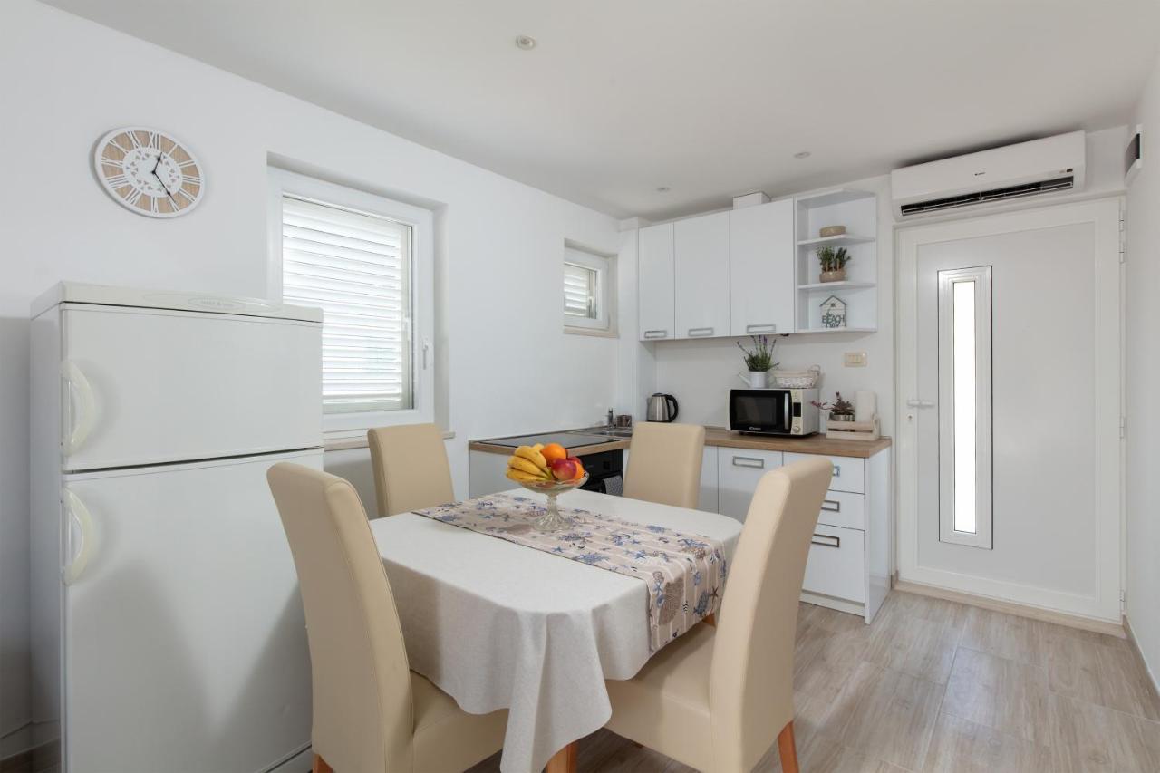 Seaview Apartment Sparkle Iskra - Povlja, Brac Povlja  Εξωτερικό φωτογραφία